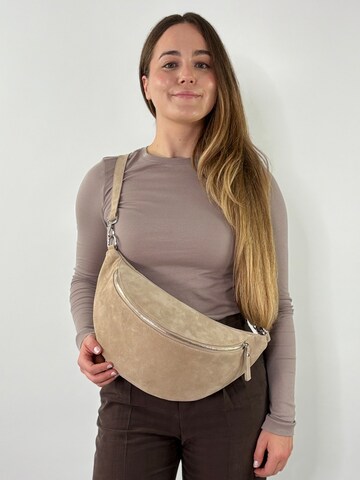 lePelou Fanny Pack 'VALENTINA XL' in Beige