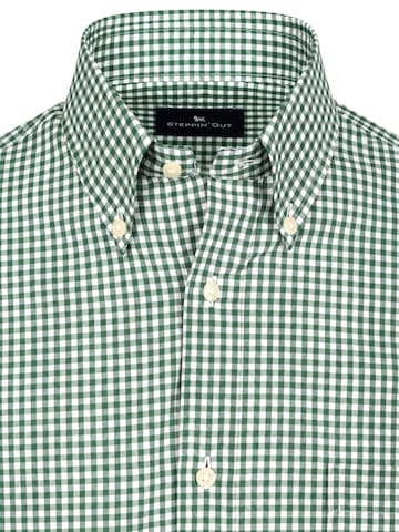 Steppin' out Regular fit Button Up Shirt in Green