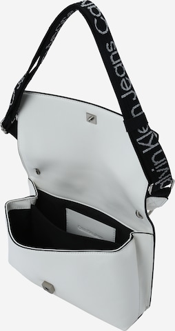 Borsa a spalla di Calvin Klein Jeans in bianco