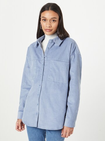 Cotton On Between-Season Jacket in Blue: front