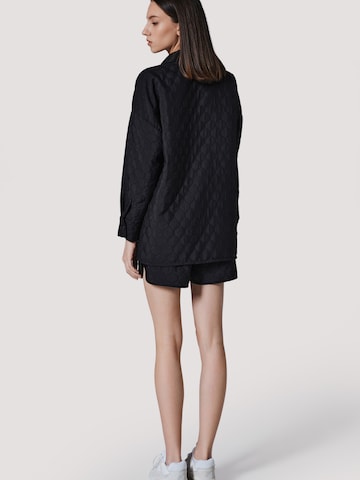 Camicia da donna 'Urban Dweller' di 4TAILORS in nero