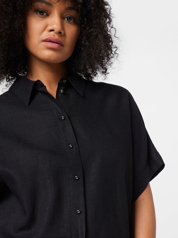 Selected Femme Curve - Blusa en negro