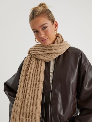 millane Scarf 'Joelle' in Beige: front