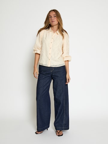 Peppercorn Blouse 'Kyra' in Beige