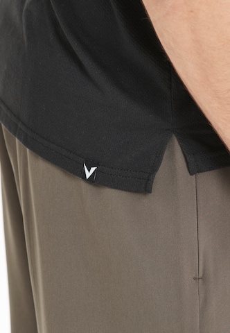Virtus Performance Shirt 'Launcher' in Black