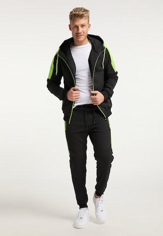 Mo SPORTS Tapered Jogginghose in Schwarz