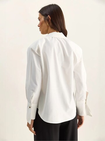 Chemisier Bianco Lucci en blanc