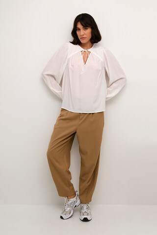 Chemisier 'Barbara' Kaffe en blanc