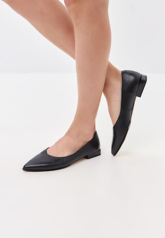 CESARE GASPARI Ballerina in Black