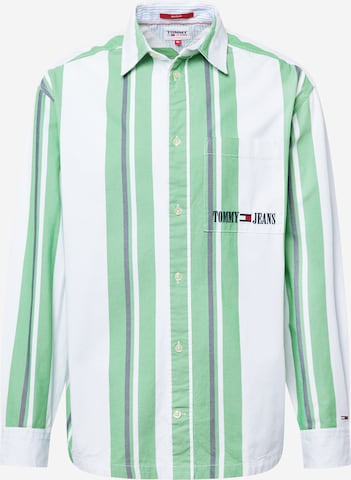 Tommy Jeans Regular fit Button Up Shirt in Green: front