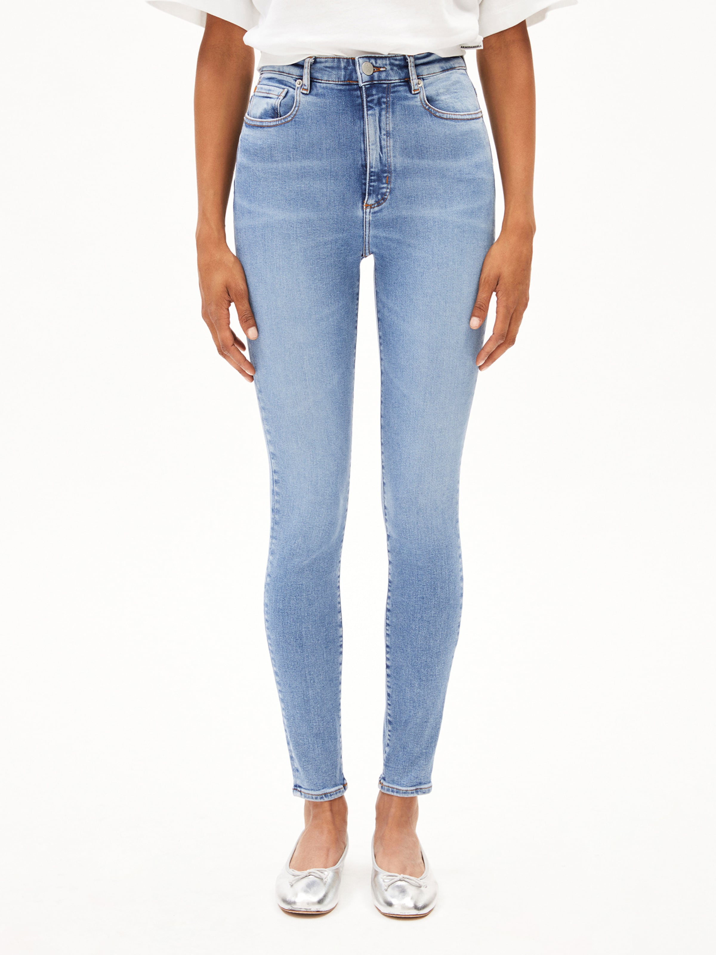 ARMEDANGELS Skinny Jeans in Blue: front
