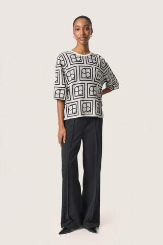 SOAKED IN LUXURY Pullover 'Studio' i hvid