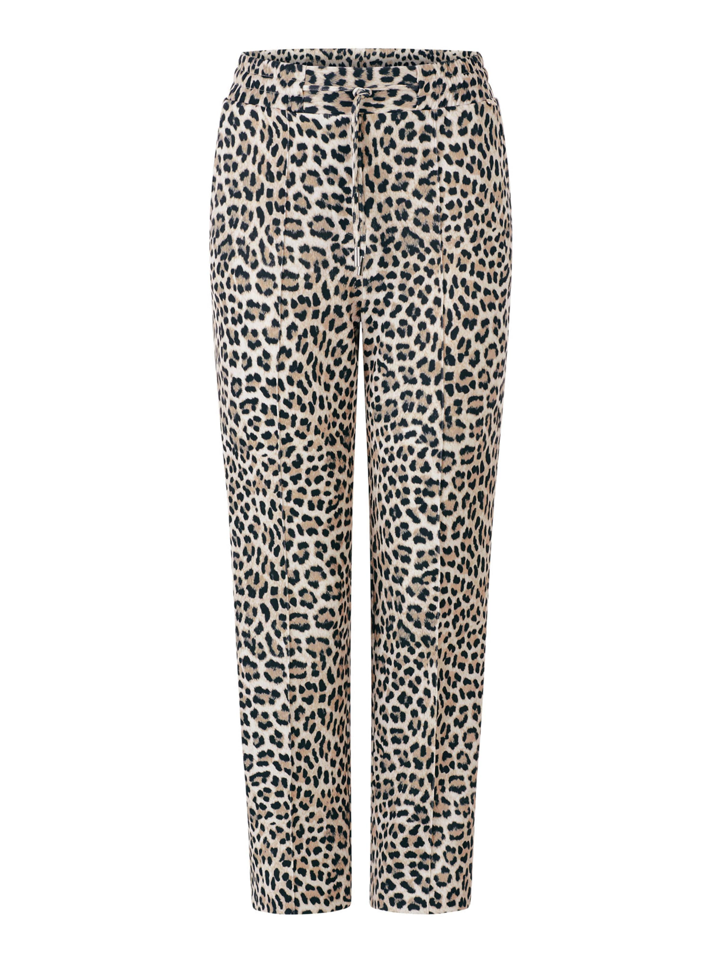 Rich & Royal Regular Trousers in Beige: front