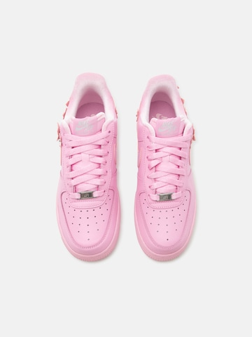 Nike Sportswear Sneakers laag 'AIR FORCE 1 '07' in Roze