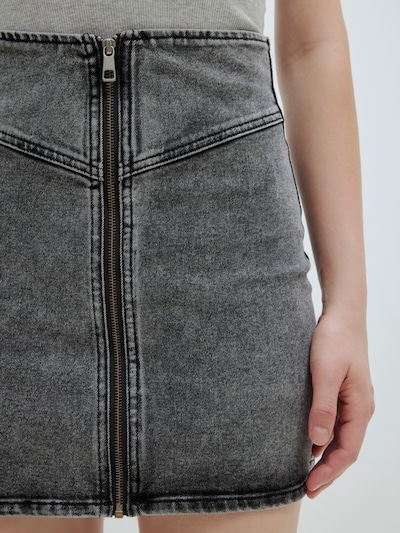 EDITED Skirt 'Sadie' in Black denim, Item view