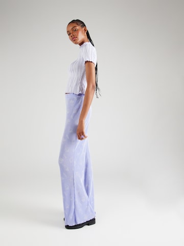 florence by mills exclusive for ABOUT YOU Loosefit Broek 'Rain Showers' in Lila