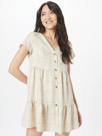 In The Style Shirt dress in Beige: front