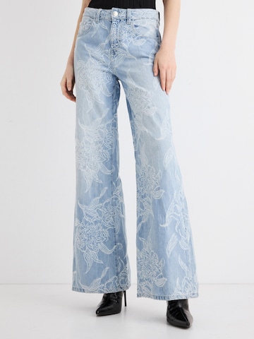 mėlyna Gina Tricot Plačios klešnės Džinsai: priekis