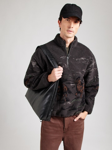 LEVI'S ® Sweater 'Idyllwild Sherpa Popover Sweatshirt' in Black: front