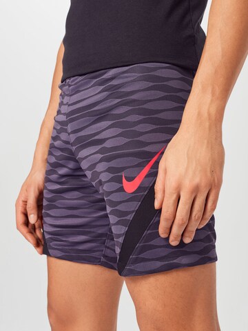 Regular Pantalon de sport NIKE en violet