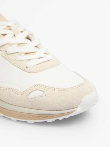Baskets basses 'Harry' Scalpers en blanc