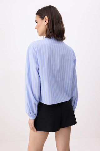Trendyol - Blusa en azul