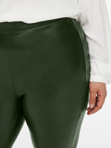 Skinny Leggings 'Hanna' di ONLY Carmakoma in verde