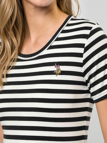 U.S. POLO ASSN. T-shirt ' UWCarla ' in Schwarz