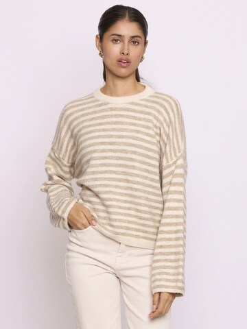Lilavie Sweater ' Kimmii ' in Beige: front