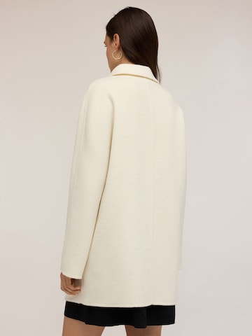 Cappotto invernale di MOTIVI in bianco