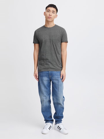 !Solid T-Shirt 'Bob' mit Brusttasche in Grau