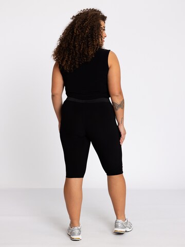 YOEK Skinny Leggings in Black