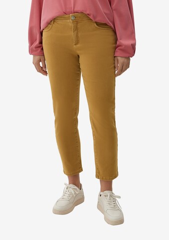 Coupe slim Jean TRIANGLE en jaune : devant