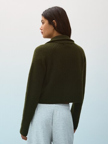 Cardigan Bershka en vert : derrière