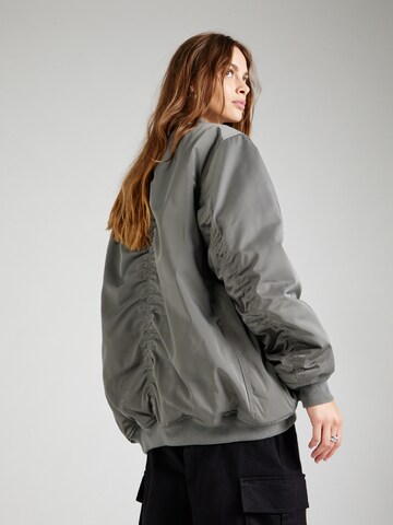 WEEKDAY Between-season jacket 'Lui' in Green