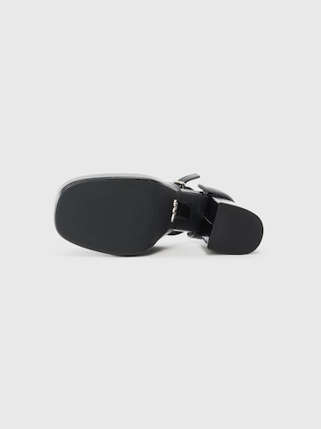 Escarpins 'MAY DORSAY' BUFFALO en noir