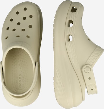 Crocs قبقاب 'Classic Crush' بلون بيج