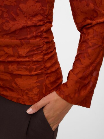VERO MODA Shirt in Bruin