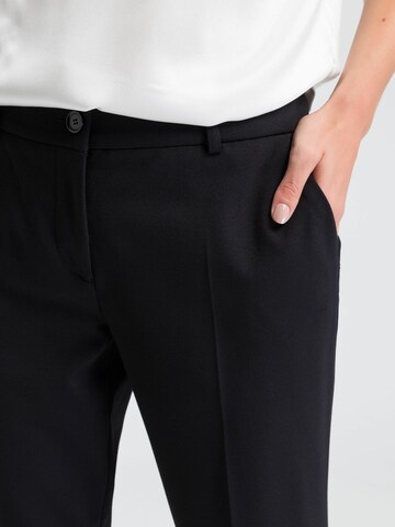 MARC AUREL Regular Pleated Pants in Black