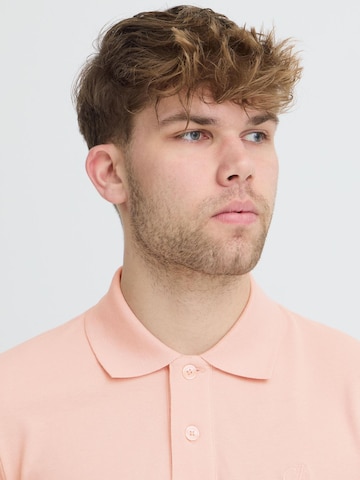 T-Shirt ' CFSolheim ' Casual Friday en rose