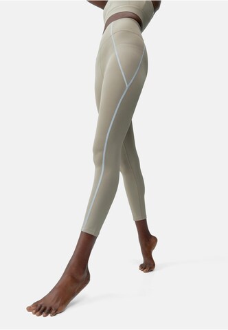 Skinny Pantalon de sport 'Luna' Born Living Yoga en vert