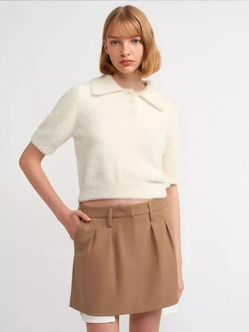 Hiccup Trui in Beige: voorkant