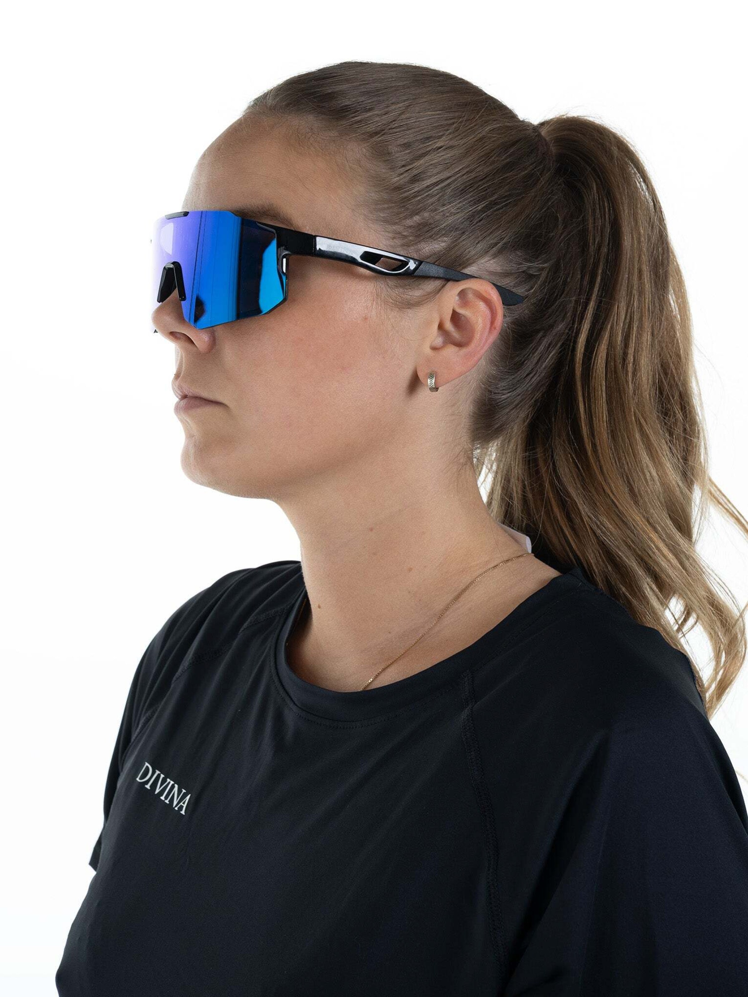 Occhiali da sole sportivi di Divina in nero