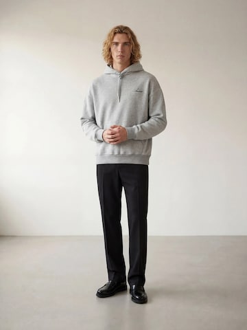ARMIE Sweatshirt 'The Kim Hoodie'‌‌‌‌ in Grau