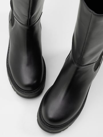 bonprix Stiefel in Schwarz