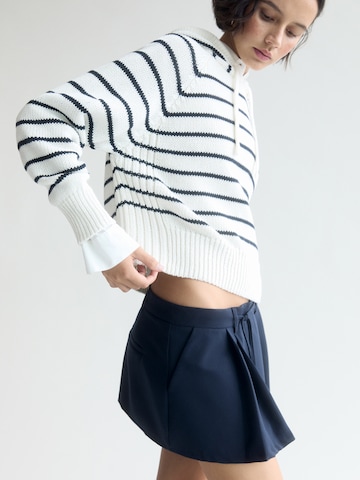 Pull&Bear Sweater in White