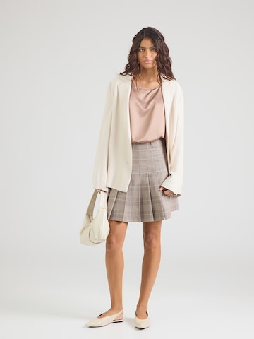 Tricou 'Taila' de la JOOP! pe maro