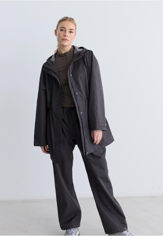 rethinkit studios Regular Weatherproof pants in Black