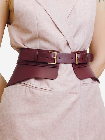 Haute Cuir - Cinturón 'Crescent Peplum Belt' en rojo