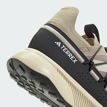 Chaussure basse 'Voyager 21' ADIDAS TERREX en beige